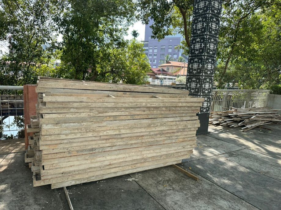 （古城第五版主文）甲沿河走道次期工程料五月竣工 刘志俍促市政厅监督完工
