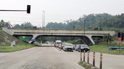 Polisas通往士满慕工业区桥底路段 从6月4关闭至8月3