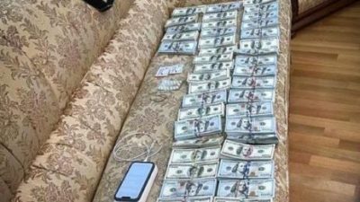 乌克兰“最高法院”院长被捕  沙发上铺满美钞现金