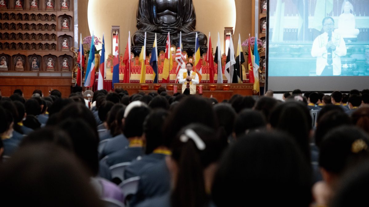 佛教青年领袖摇篮  500中学生参与携手同圆 