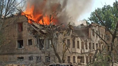 俄空袭乌中部击中诊所 造成1死23伤