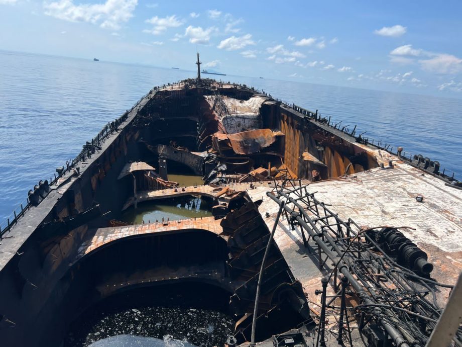 全国：失火油槽船失踪3船员证实不在船舱内，救援中心将暂停搜索，直到有新线索