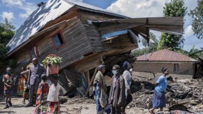 刚果（金）洪水土石流肆虐  增至逾200死