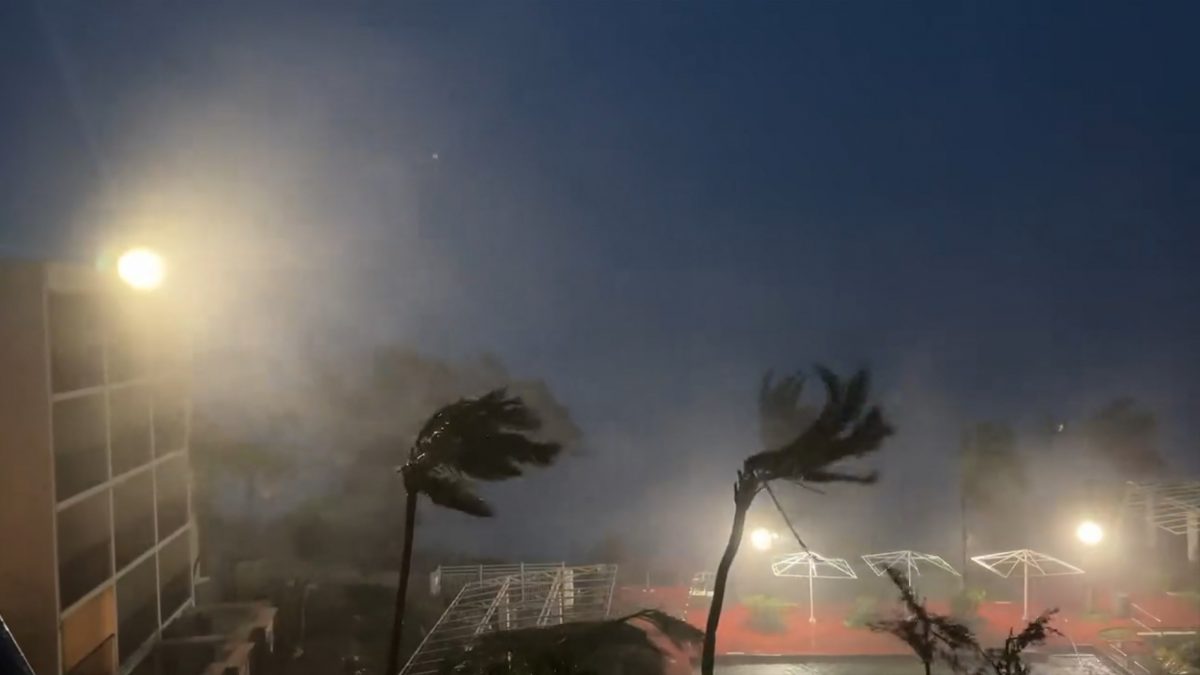 台风玛娃肆虐关岛 灾情宛如电影《龙卷风》场景