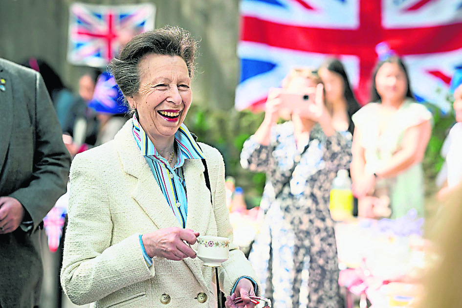 天下事  庆祝英王加冕 全国大午餐会 延续女王街头派对传统 