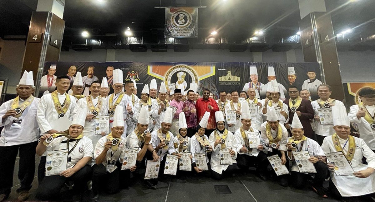 **已签发**柔：封面：第二届世界厨艺大赛新山掀序幕，海内外1498厨师大显身手