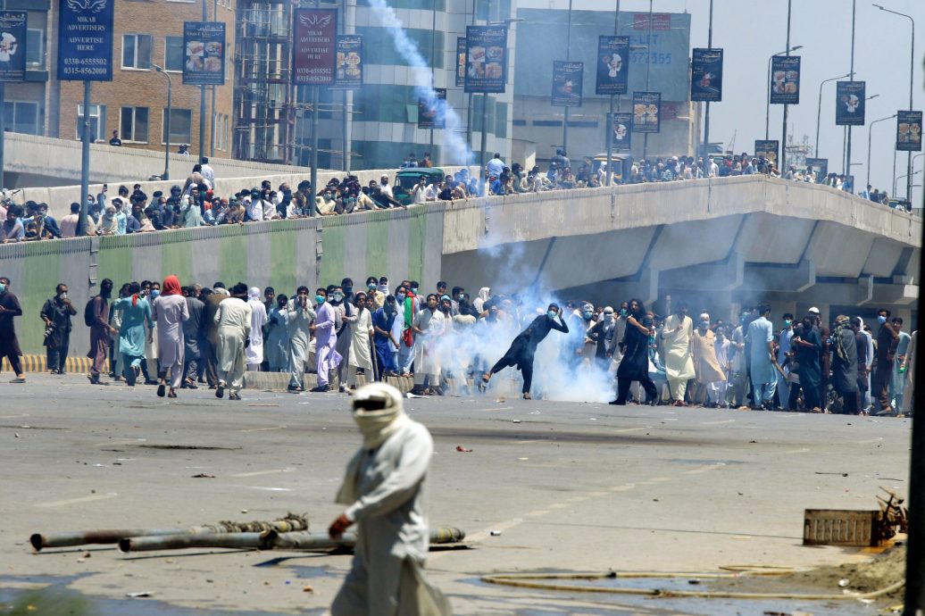 巴基斯坦前总理被捕引发骚乱后   周三出庭