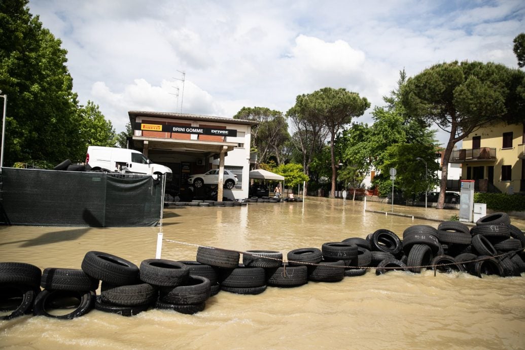 意大利北部暴雨成灾已酿13死！逾2万人撤离、41个城镇被淹没