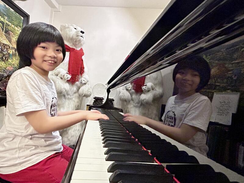 柔：狮城二三事：“教钢琴60年唯一奇才” 10岁钢琴神童获大师收为徒