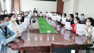 河南教师传集体绝食　抗议执教4年没工资没保险