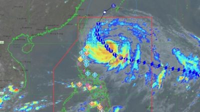 台风玛娃吹袭菲律宾   停班停课 4800人疏散