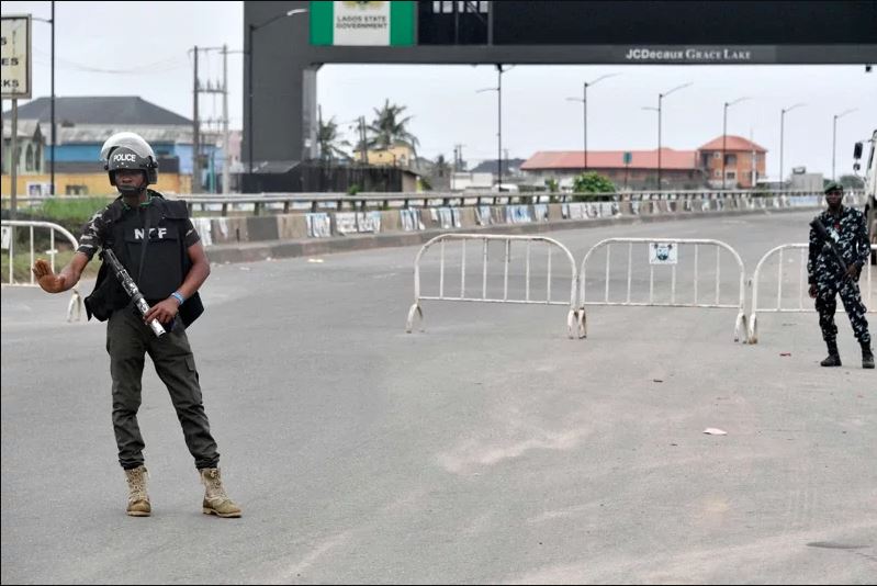 看世界)4人死亡、3人被绑架！美国外交车队在尼日利亚遇持枪袭击