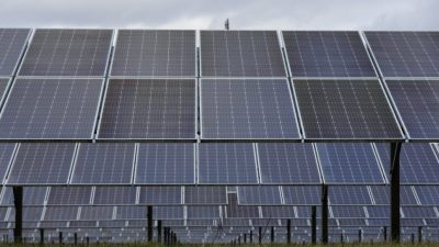 美国会恢复课征东南亚太阳能板关税法案  遭拜登否决
