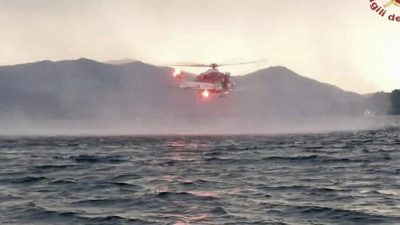 旋风来袭 意大利北部观光船翻覆酿2死2失踪