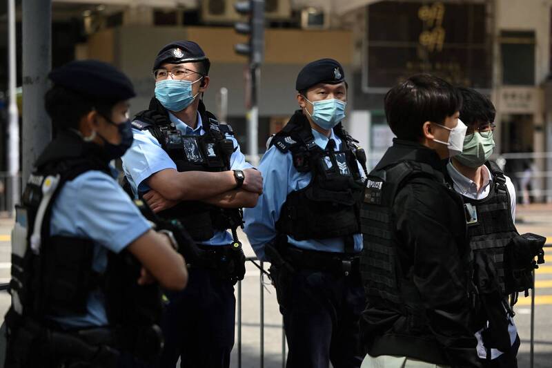 看世界／没人要当香港警察 港警被迫降低申请标准