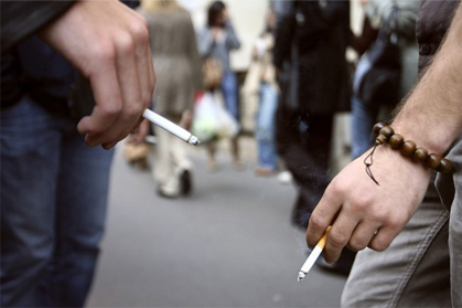 看世界／瑞士日内瓦部分室外场所自6月1日起禁止吸烟