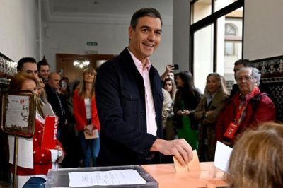 西班牙右翼翻盘  左派首相桑切斯受挫