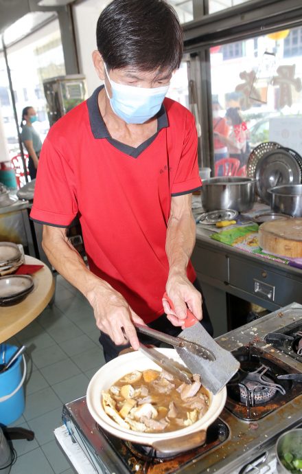 霹：封面主文／生猪价涨不停 猪肉粉肉骨茶“首当其冲”齐齐涨