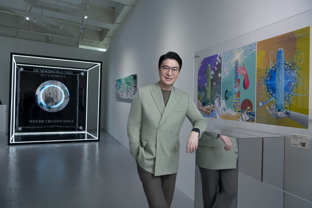 01 Dr. Martin Lee Ka-shing, Chairman of Henderson Land Group, attends the Henderson Land Realising Your Imagination Interactive Exhibition.jpg