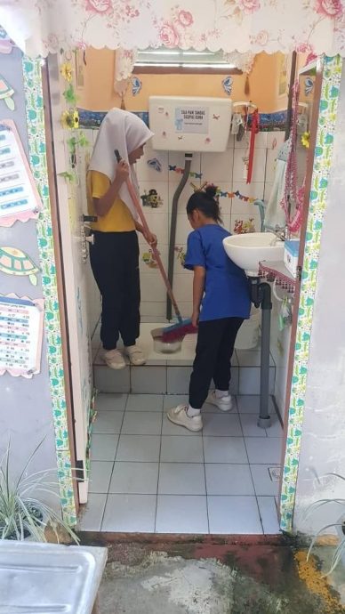 “所有学校厕所须至少达3星标准”教部：学生洗厕所计划近期实行