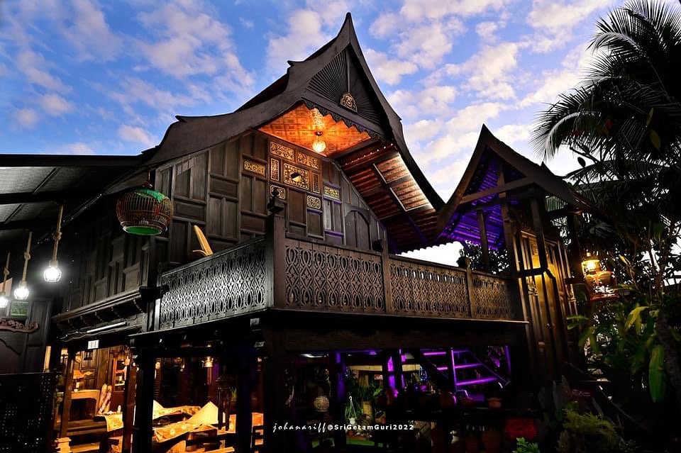 《东游记》：摄影师花2年拯救百年丹州马来传统老屋--Rumah Tiang 12