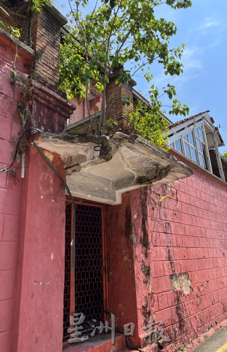 世遗核心区最“失落” 旧法庭建筑沦废墟