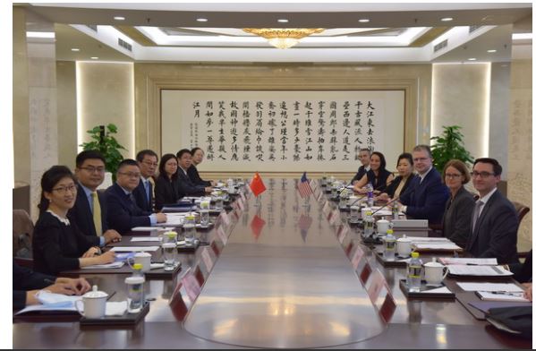 中美外交官在北京进行了“坦诚”、“富成效”会谈  未提人权