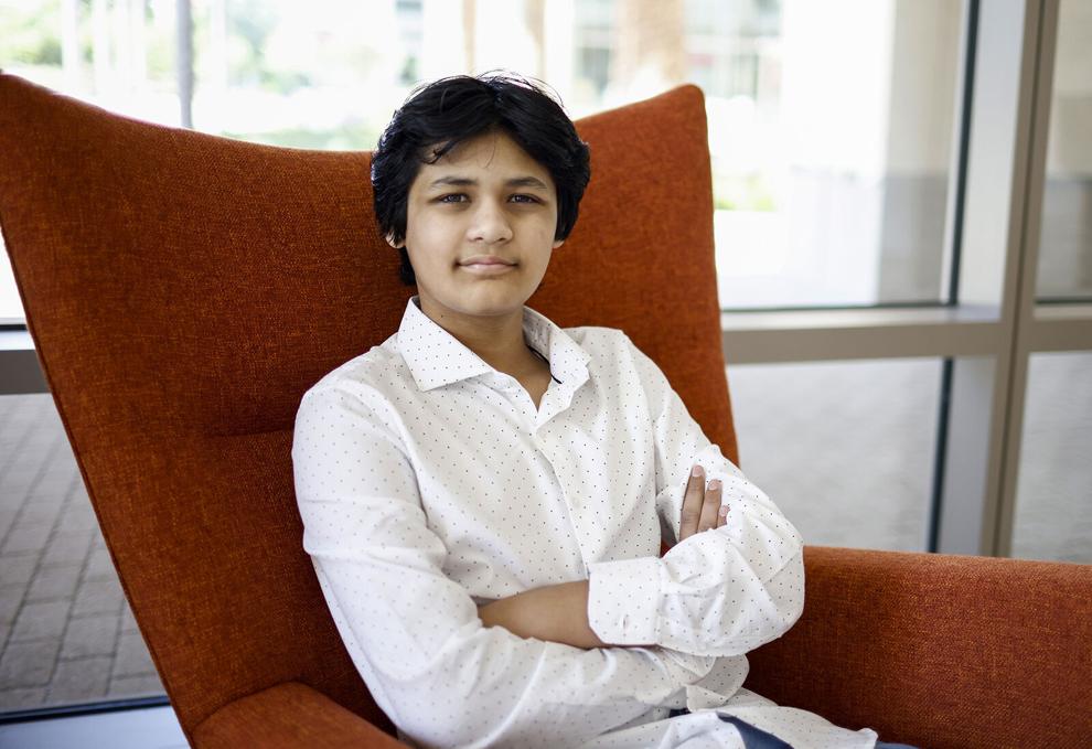加州14岁神童大学毕业 成SpaceX最年轻工程师