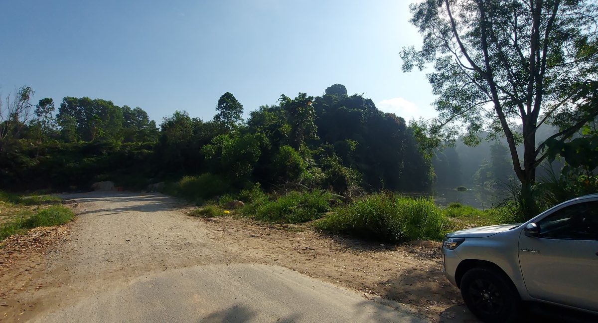 大都会/封面副文／私人地计划发展渡假村，地主出资1500万提升保留路／5图