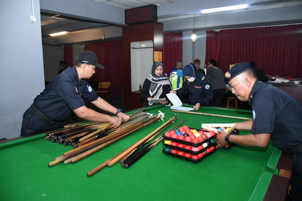 大都会/瓜雪市议会取缔桌球中心、重型罗里