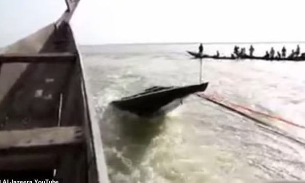 尼日利亚发生沉船事故  逾100人遇难