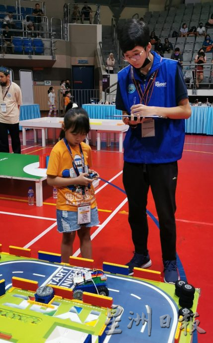 **已签发**柔：国际青少年机器人竞赛马来西亚区赛，吸引逾500位参赛者同场较劲