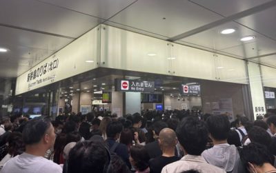 新干线停驶22小时! 名古屋东京大阪车站塞爆 乘客挤满大厅 |