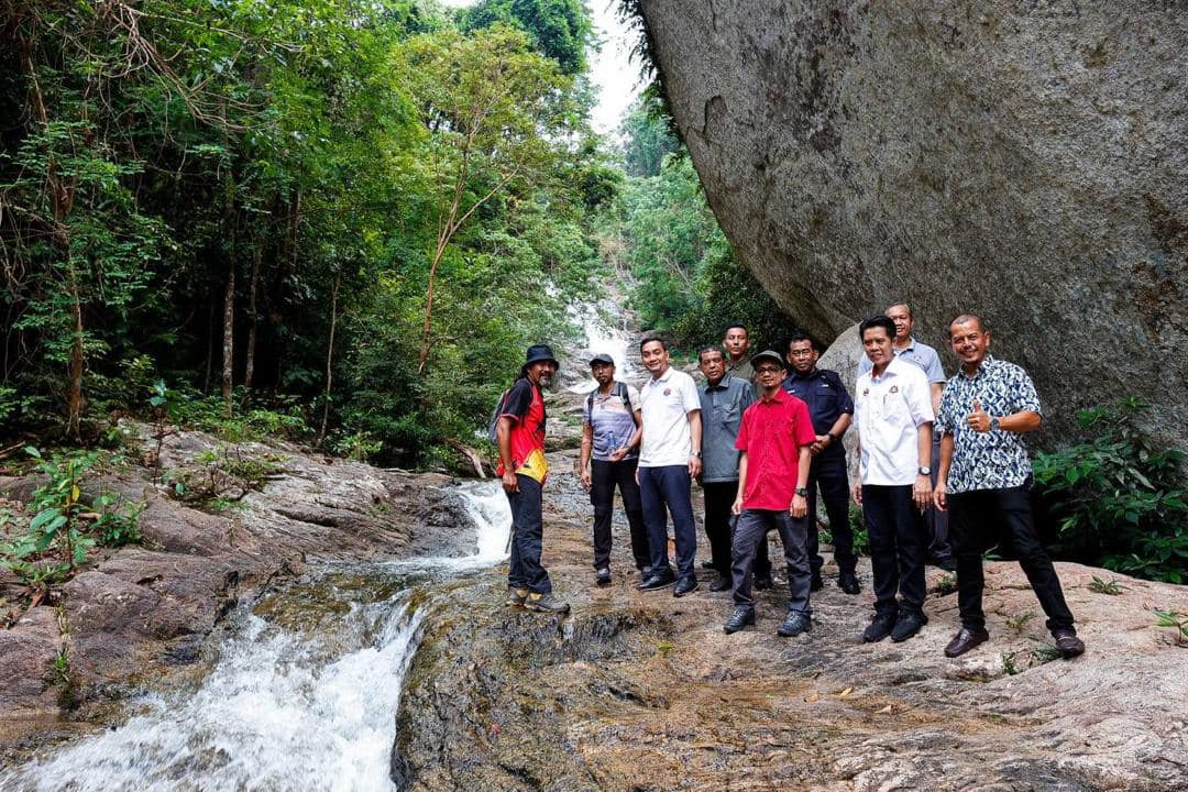 柔：大臣：将办嘉年华吸客  金山瀑布景区7月重开