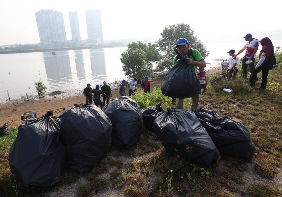 柔：新闻：柔大臣：12处装垃圾捕手  士姑来河要除名10大脏河