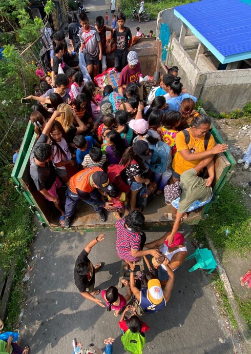 看世界／菲律宾“马荣火山”喷发中！政府宣布进入灾难状态　急撤3000人