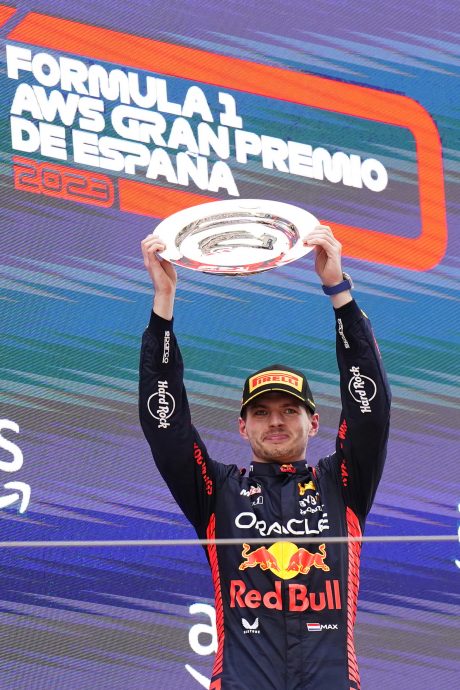 西班牙站F1|维斯塔潘收获赛季第5冠  红牛车队无敌7连冠