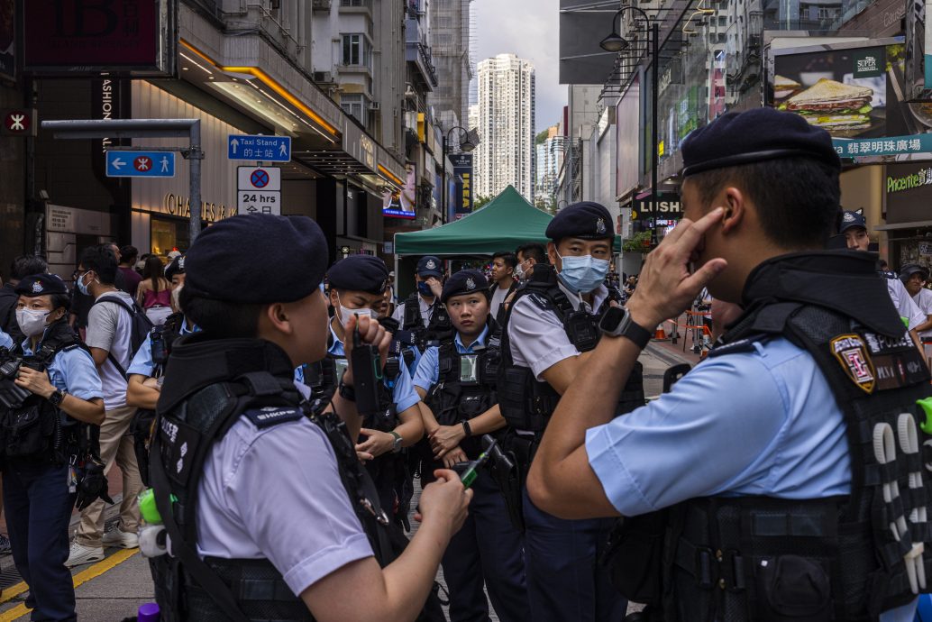 香港暴力案频发 警加强高姿态巡逻