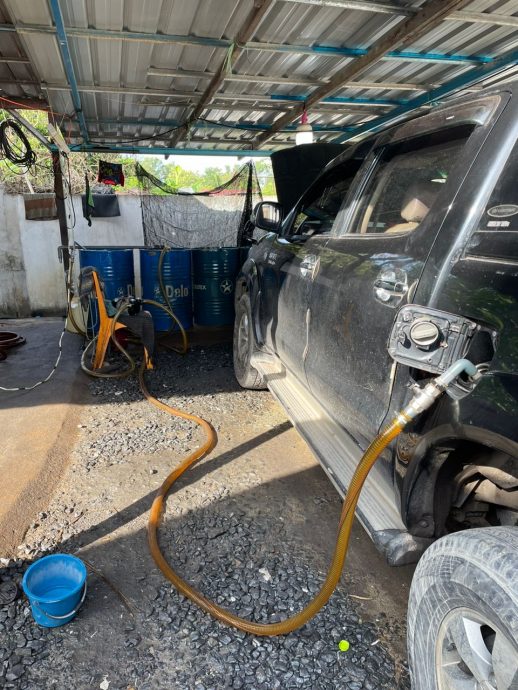 ）玻内贸局捣破2非法油仓，充公逾1000公升燃油