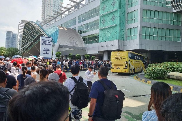 （已签发）全国：狮城移民局：6月1日近25万人陆路关卡出境 创边境重开以来最高纪录