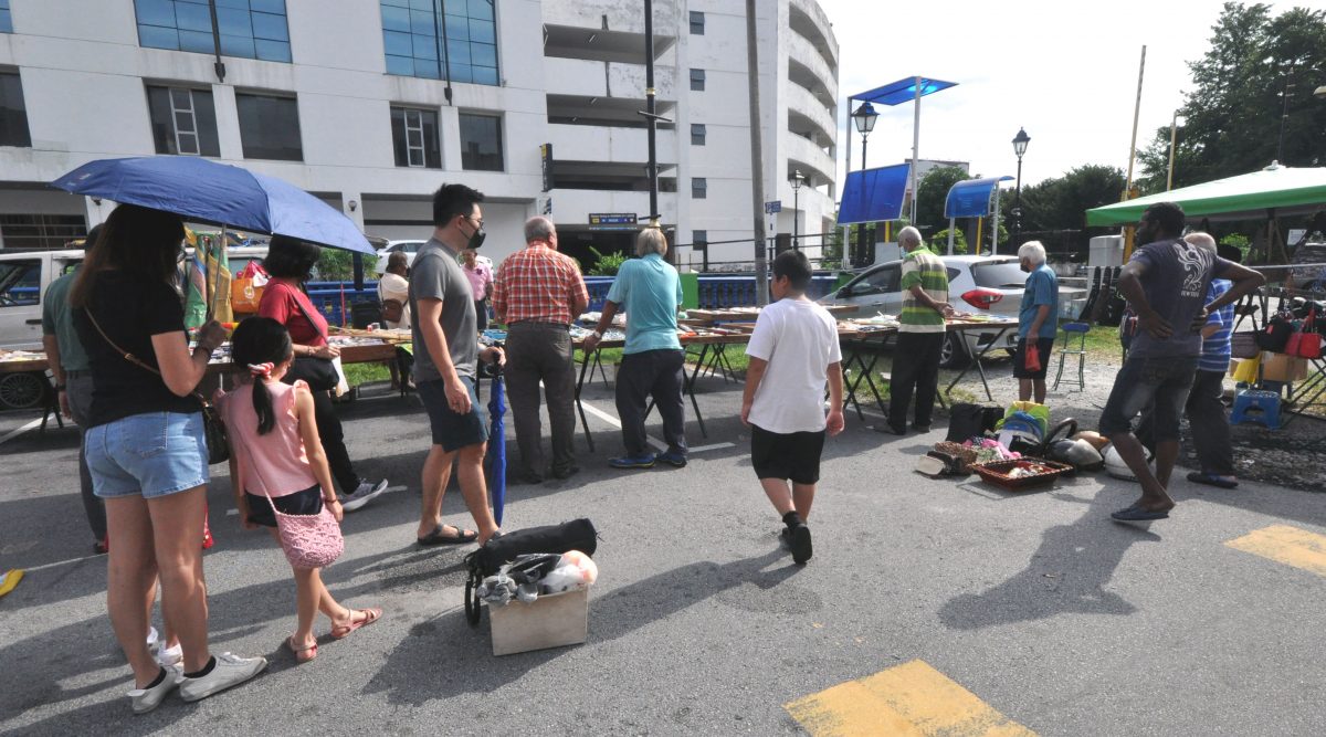 NS图探花城：古董街藏旧物古玩成“寻宝”好去处