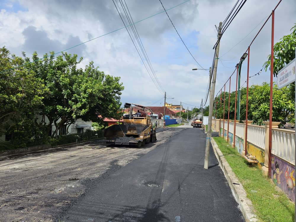 NS芙蓉／叶耀荣：万茂新村道路重铺工程本周可竣工