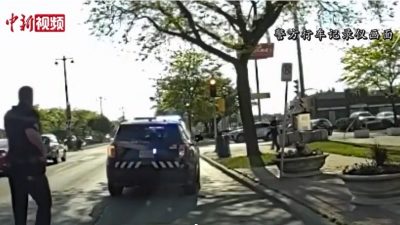 视频 | 美国警察路边执法 警车竟被惯犯盗走