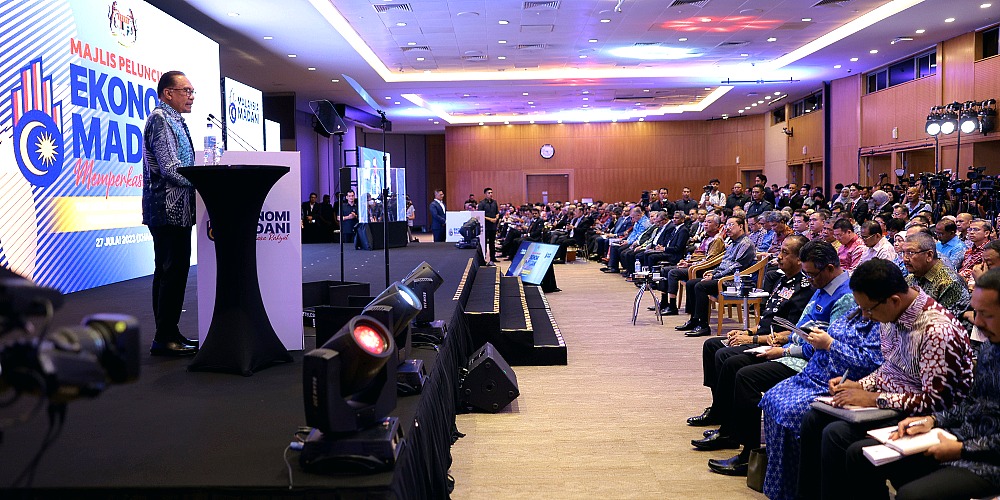 Special RM300 appreciation aid for civil servants, RM200 for retirees