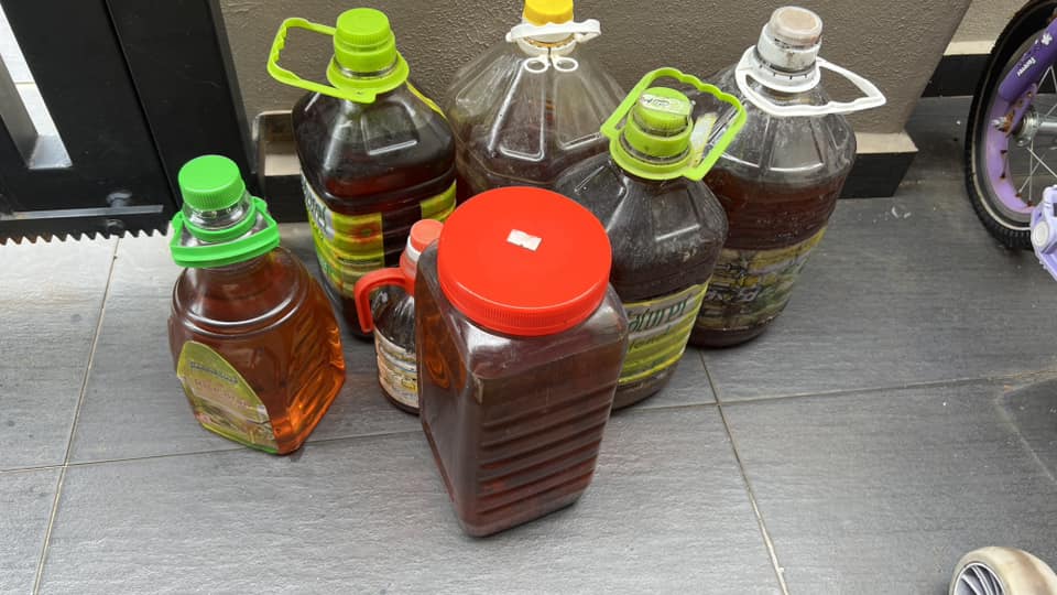 东／许殷瑜：使用后的食油勿丢弃，可转售回收商谋利。