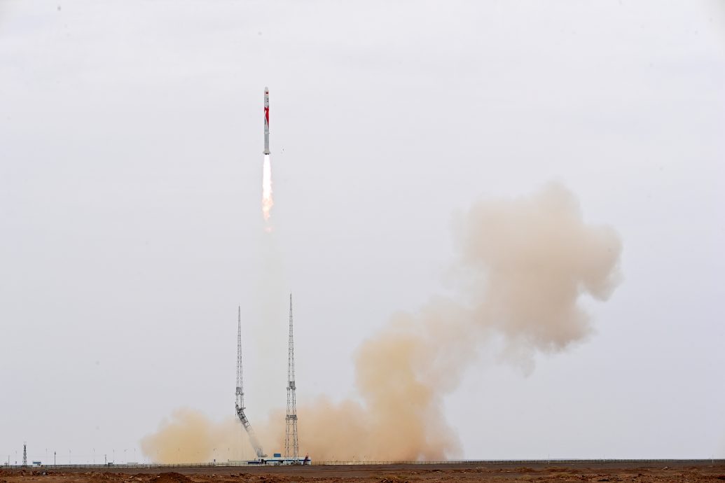 中国发射世界首枚液氧甲烷火箭　领先SpaceX一步