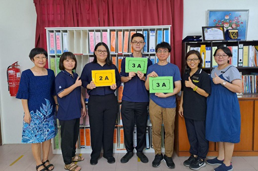 南华华中STPM 100%及格  7学生获3.0以上佳绩
