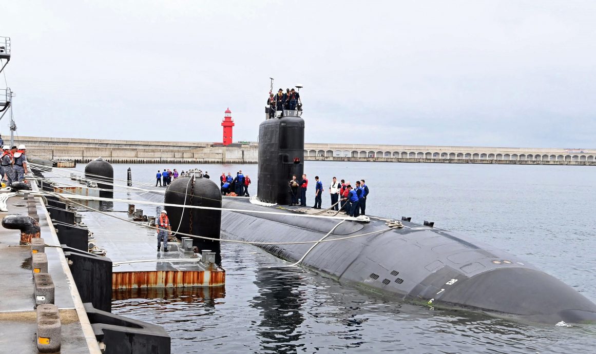 展现武力威慑朝鲜 美又一核潜艇停靠韩国 