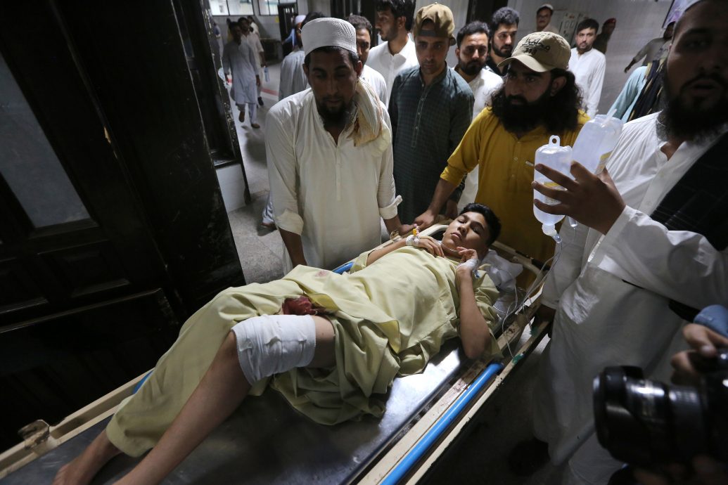 巴基斯坦政治集会发生自杀式炸弹袭击 已致44死近200人伤