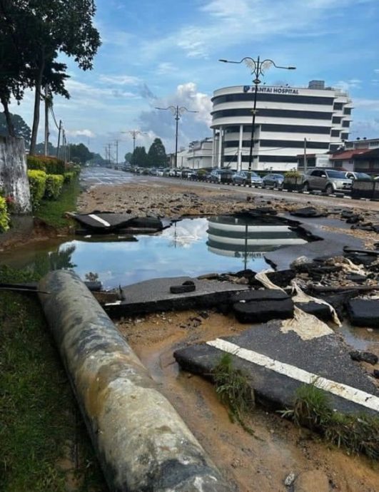 柔： 居鑾路爆水管  峇市多區水供受影響